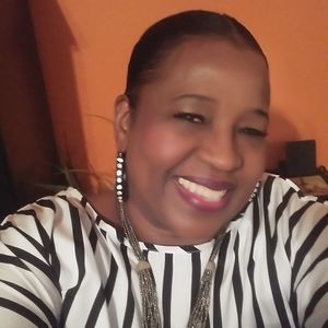 Meet your Posher, Latricia